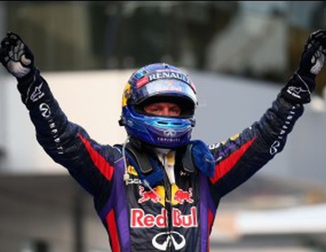 Фетел е шампион в Малайзия, скара се с Марк Уебър