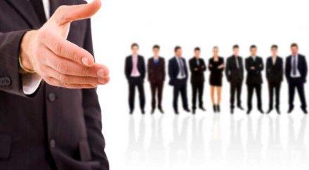 растежът забавя прогнозират свиване работните места