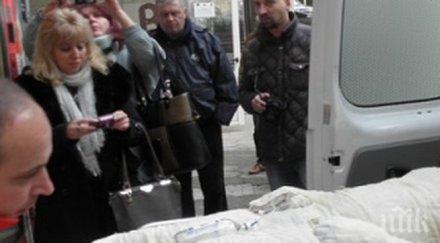 тежък инцидент младеж покатери стълб дъжда хвана жиците