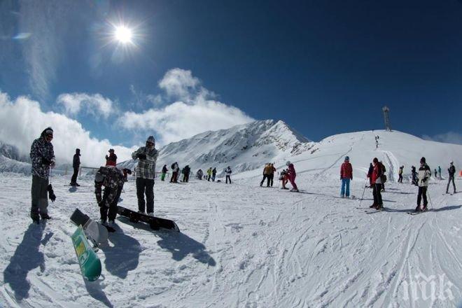 ДОБРА НОВИНА! Спасители откриха невредим сноубордиста, попаднал в лавинна зона край Банско 
