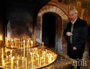 служебният премиер огнян герджиков посети роженския манастир снимки