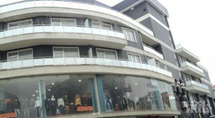 продават търг скъпата сграда петрич южния мол съдия изпълнител иска млн лева