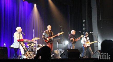 митко щерев диана експрес фурор американското турне консулът чикаго аплодира рокаджиите видео