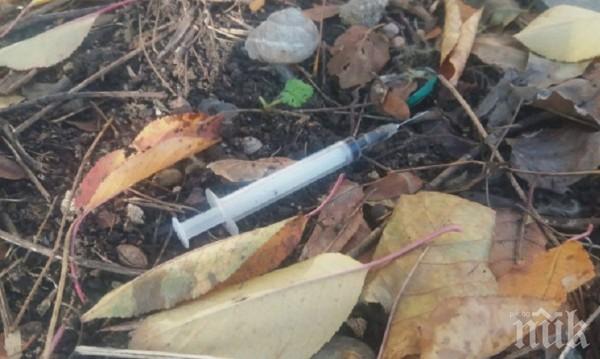 656 спринцовки с хиалуронова киселина в куфара на ливанец откриха на летището във Варна