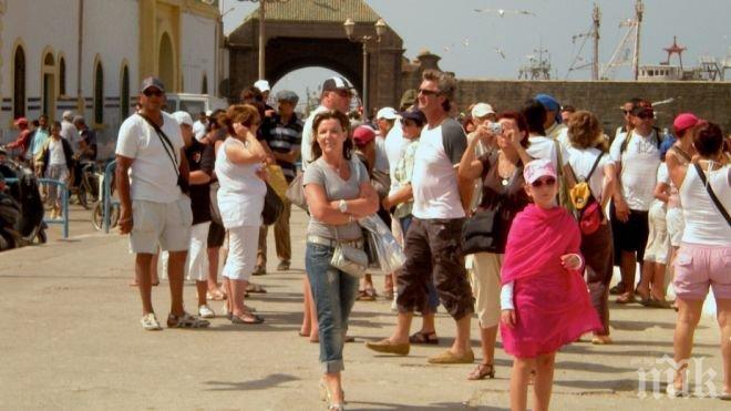 Турция панически се мъчи да привлича туристи за летния сезон