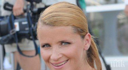 евала тереза маринова пусна бикини пукет снимка