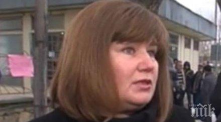 изгониха скандалната директорка калояново издържа родителския натиск хвърли оставка