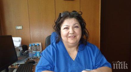 оперираха момиченце годинка маймунски гръб