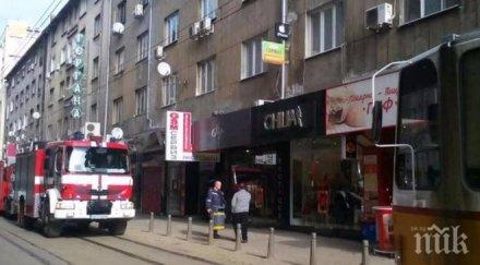 извънредно пламна сграда центъра софия спряха трамваите снимки