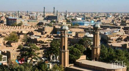 невинни жертви крайпътна бомба уби ученици афганистан