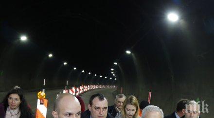 извънредно премиерът герджиков лично откри ремонтирания тунел ечемишка спира парите образование вижте новините пик