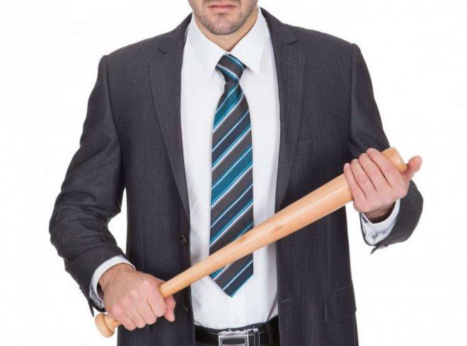 ШОК! Ошамариха длъжник, забавил изплащането на бърз кредит 