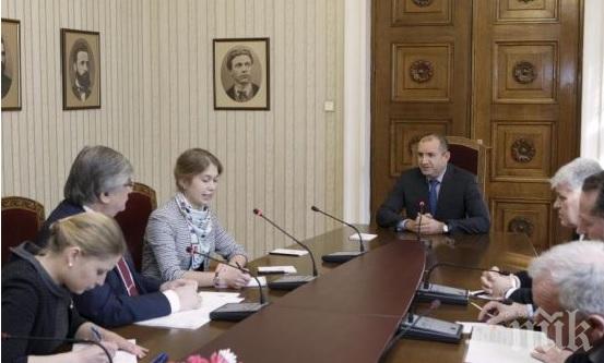 Румен Радев се срещна с руския посланик Анатолий Макаров