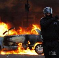 НА КОСЪМ: Кола се запали до бензиностанция на АМ „Тракия“