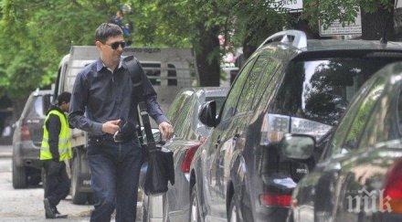 хванат крачка виктор николаев гази закона докато шофира скандални снимки