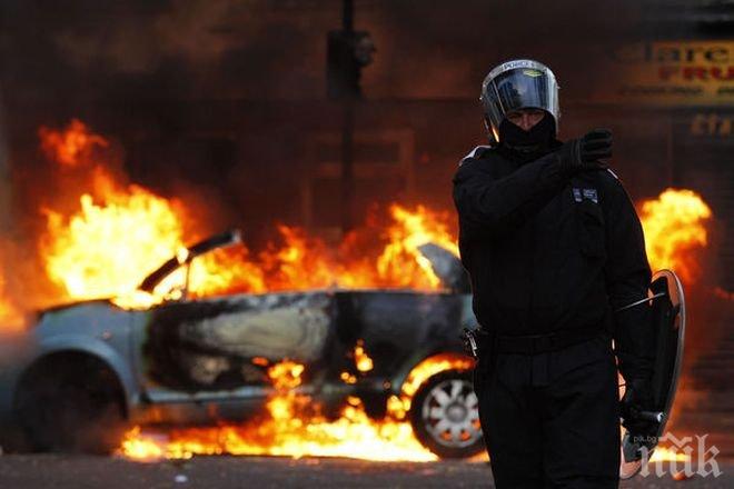 НА КОСЪМ: Кола се запали до бензиностанция на АМ „Тракия“