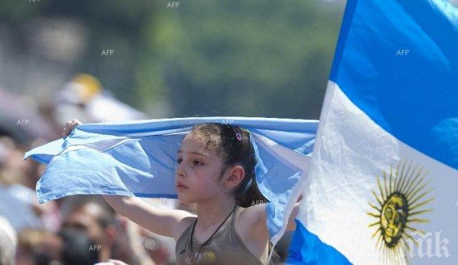 Бившият началник щаб на аржентинската армия е бил арестуван за отвличания

