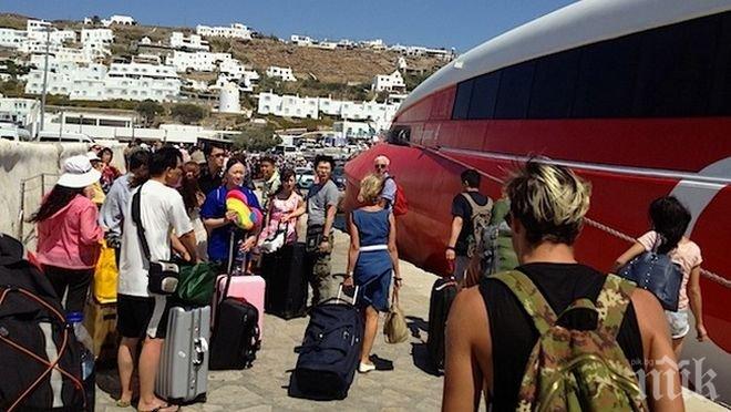 Гърция очаква новата вълна български туристи и ги улеснява с табели на нашия език