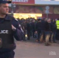 ИЗВЪНРЕДНО В ПИК! Бунтът срещу виетнамските общежития се разраства! Протестиращи затвориха столични булеварди