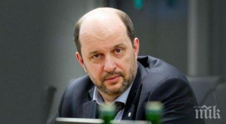 случва фейсбук блокира съветник путин заради авторски права