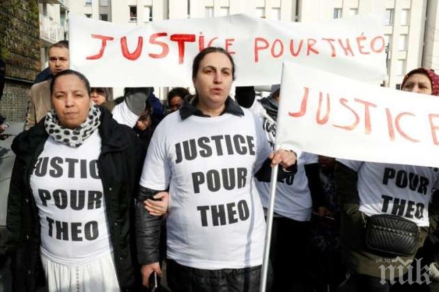 Сблъсъци в Париж! Ученици хвърлят павета по полицията