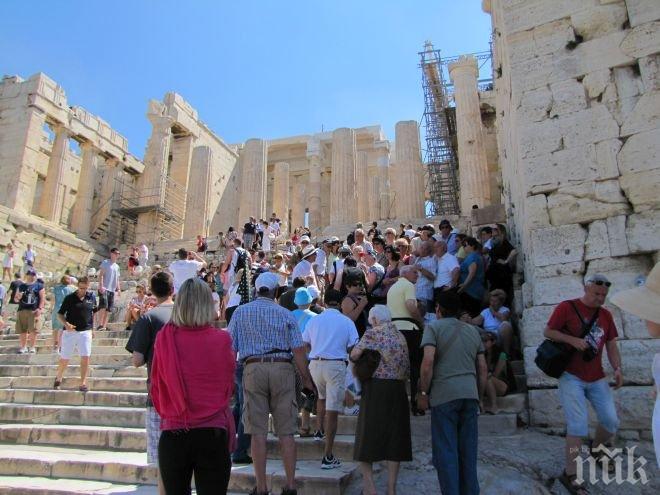 Харчовете на туристите в Гърция удариха дъното за последните 15 години