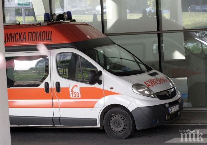 Ауди блъсна пешеходец на кръстовище в Пловдив! 20 минути няма линейка 