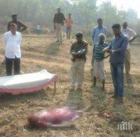 ЗВЕРСТВО! Ревнив съпруг обезглави жена си и носи главата й в торба 