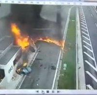 ТРАГЕДИЯ: Синът на гръцки мултимилионер, собственик на веригата „Джъмбо”, уби трима с „Порше” и загина (ВИДЕО)
