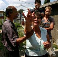 Две циганки биха социални работнички