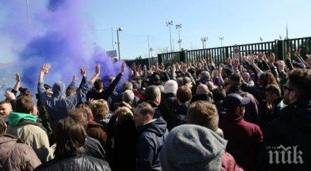 тифозите фиорентина налетяха бой играчите