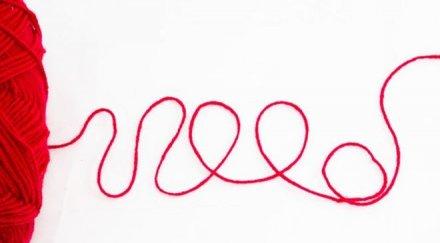 червеният цвят притежава магическа сила каква