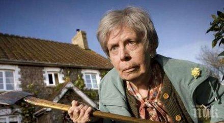 пуснаха домашен арест бабата нападнала съпруга брадва докато спи