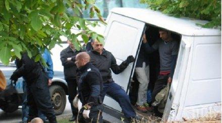 поредните полицаите монтана заловиха нелегални натъпкани софийски камион