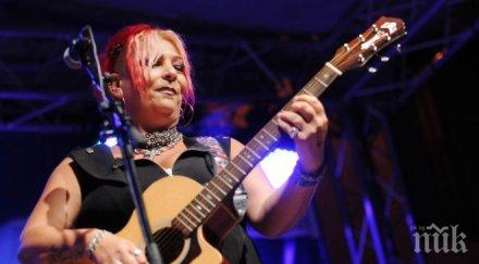 фото бомба пик милена секс бомбата рока окончателно повехна шокиращи папарашки снимки