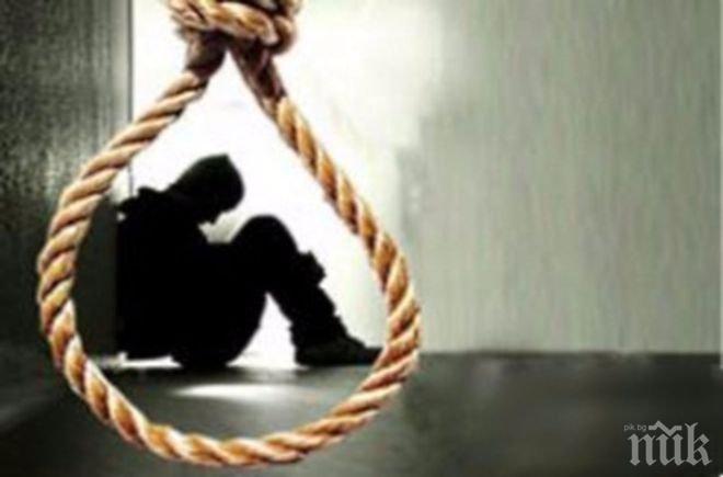 ПОТРЕС! Обесеният във Варна мъж е само на 48 години 