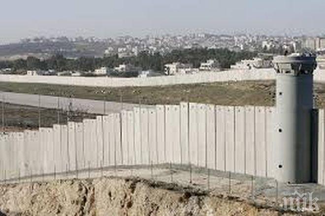Турция е построила над половината от 511-метровата стена по границата със Сирия