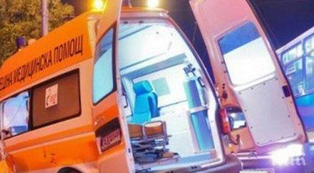 мъртвопиян натресе паркиран автомобил