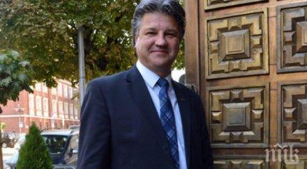 вдигат заплатите съдии прокурори догодина