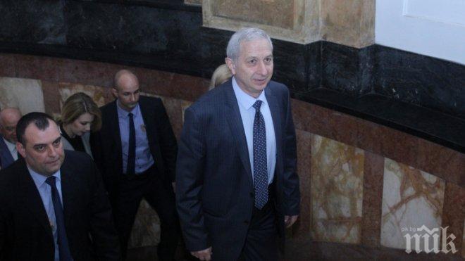 Правителството решава за великденските добавки за пенсионерите