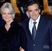 Пенелопе Фийон призова съпруга си да продължи участието си в президентската надпревара