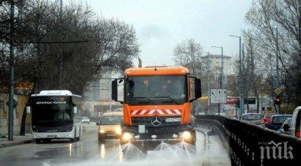пролетно започва яко миене пловдивските улици шампоан