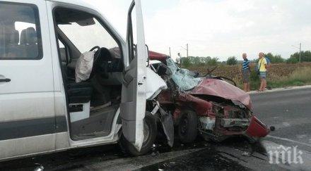 смърт пътя двама загинали автомелето търговище ранени