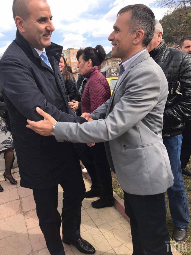 Цветанов се среща с избиратели в Банско и Разлог