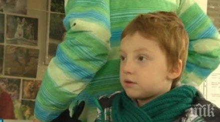 една година късно виновни паднало симеоновския лифт годишно момченце