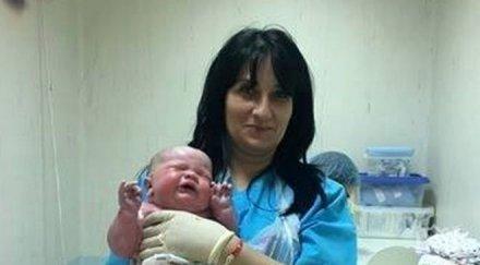 бебето гигант родено пловдив снимка