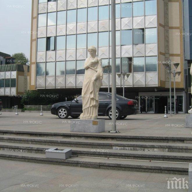 Хойт Брайън Ий: Президентът на Македония трябва да разреши да бъде формирано правителство, колкото може по-скоро