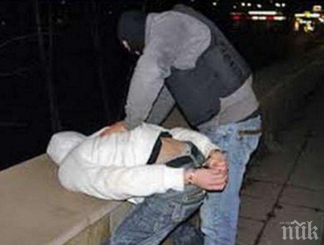 2 години затвор за дрога в гащите