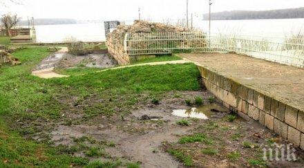 фекална вода заля базиликата първата българска патриаршия силистра снимка