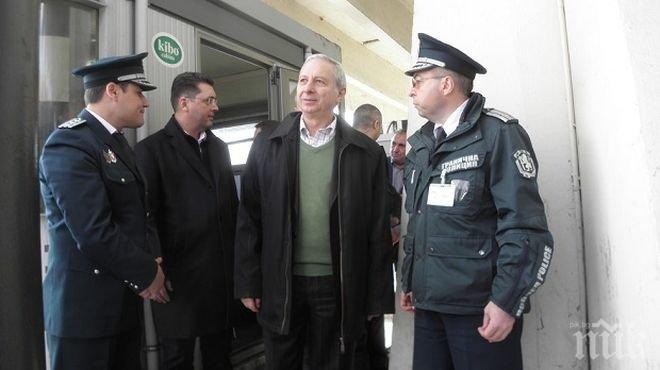 Премиерът Герджиков ще посети ГКПП „Дунав мост“ и ще разговаря с митничари в Русе